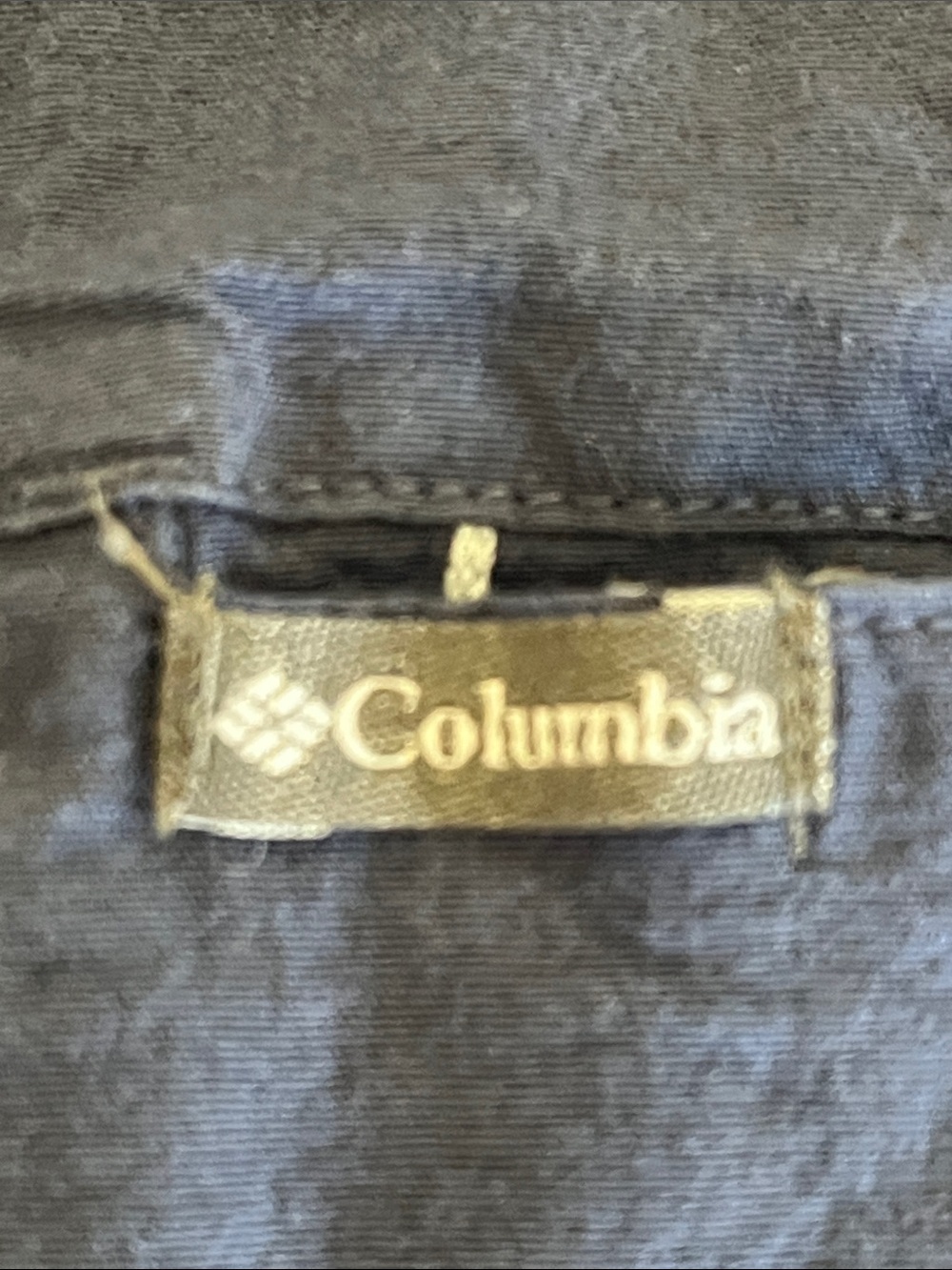 I WISH THIS FIT! LOVE IT 😍 Columbia Navy Windowpane Lightweight Shirt - Picture 3 of 5